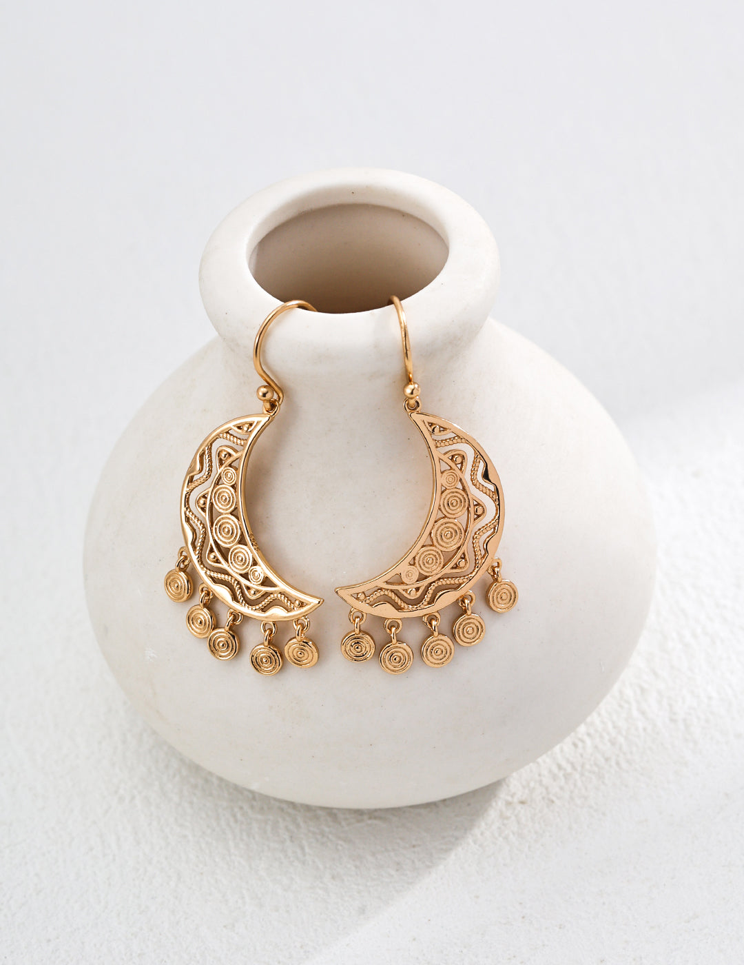 Vintage Crescent Moon Earrings-1